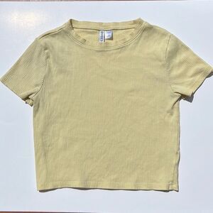 🔥4/$25 Divided By H&M Yellow Crop Top, L